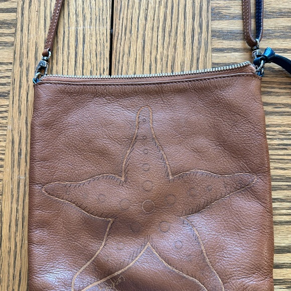 Brighton Handbags - Vintage Brighton Tan & Navy Leather Anchor Lined Crossbody Starfish Bag